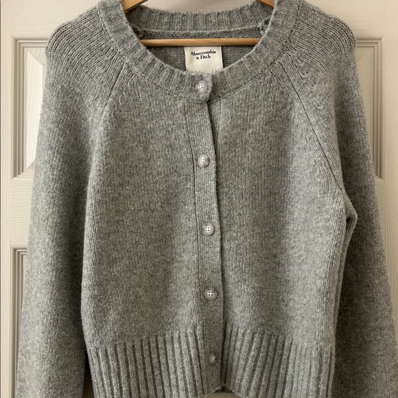 Abercrombie & Fitch Crew Neck Women's Cardigan Size Large - Picture 6 of 9